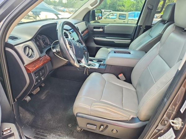 2017 TOYOTA TUNDRA Limited