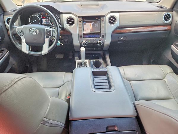 2017 TOYOTA TUNDRA Limited