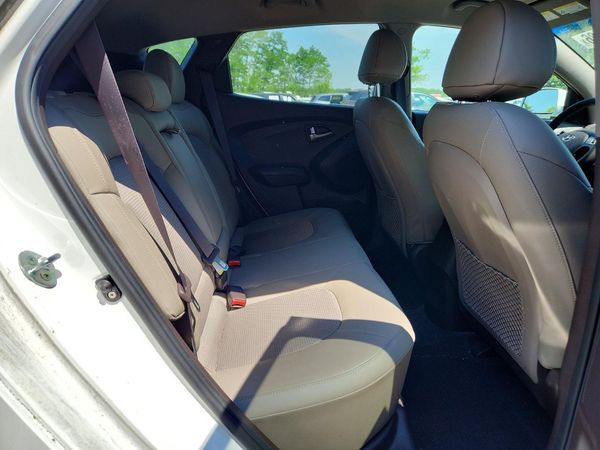2015 HYUNDAI TUCSON GL (Middle-Low)