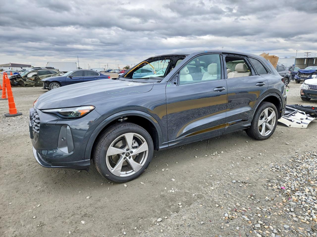 2025 AUDI Q5 quattro Premium Plus