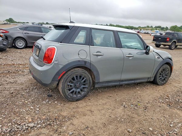 2018 MINI COOPER
