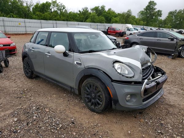 2018 MINI COOPER