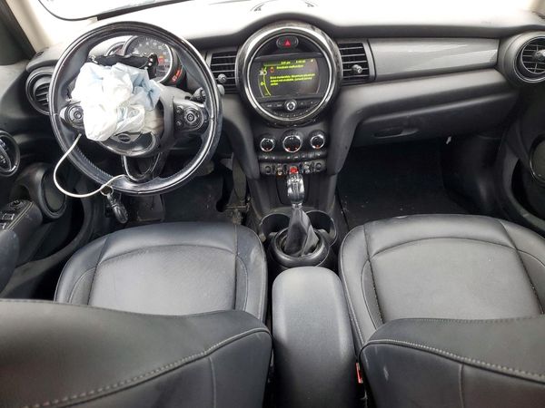 2018 MINI COOPER
