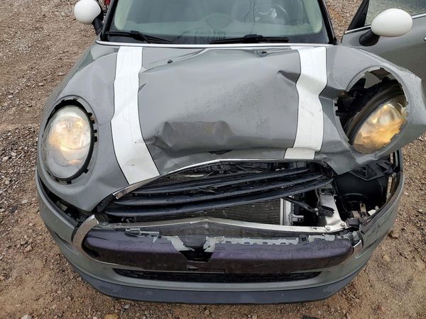 2018 MINI COOPER