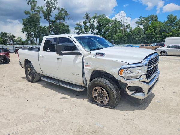 2019 RAM 2500 Big Horn — Passenger 3/4