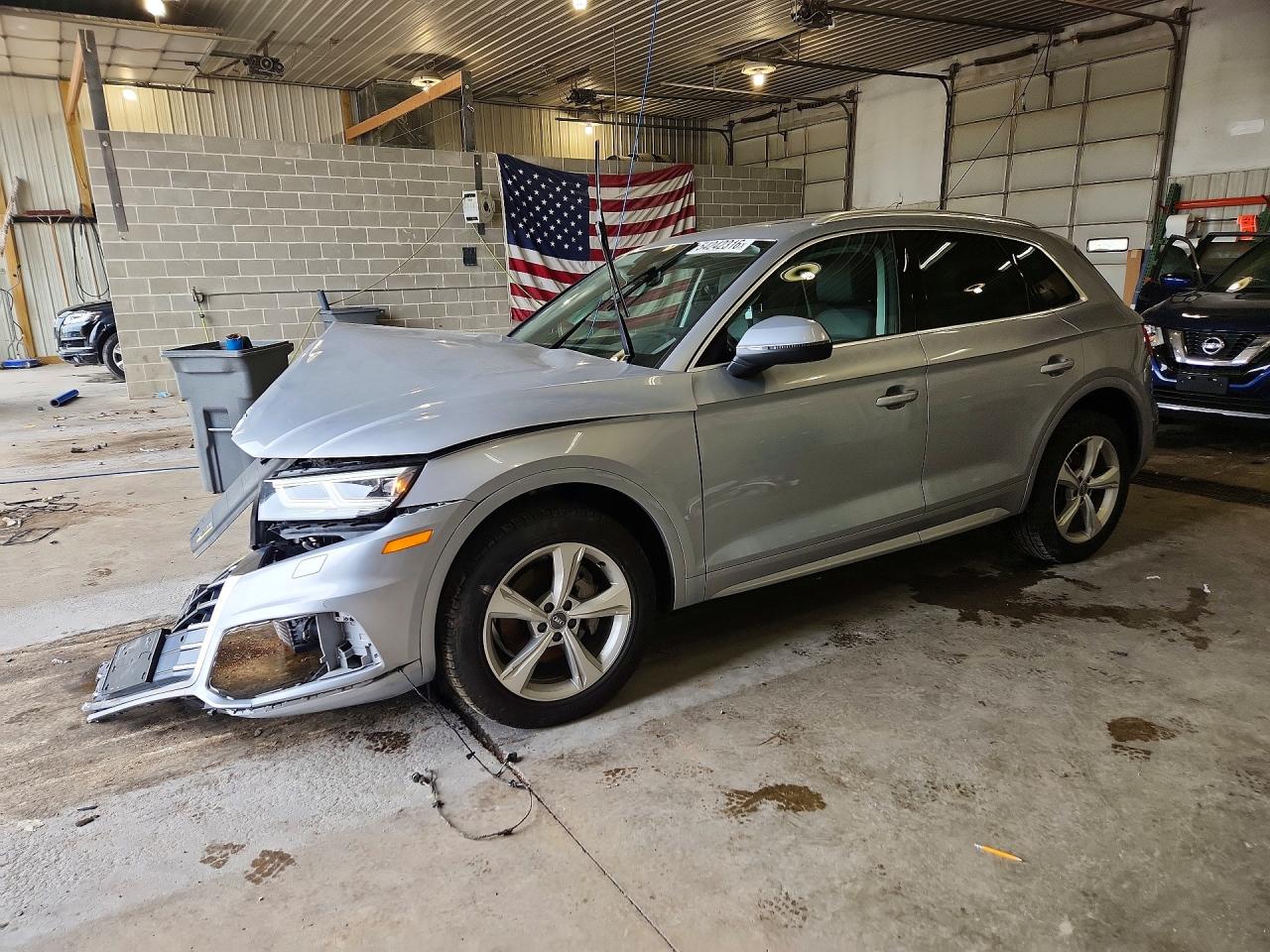 2020 AUDI Q5