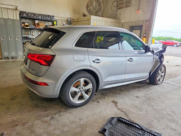 2020 AUDI Q5
