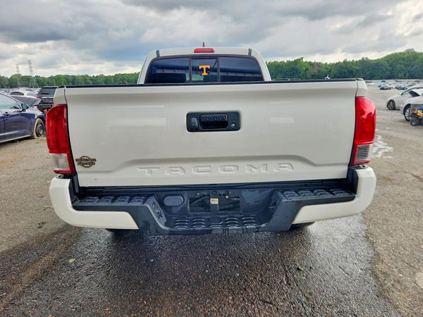 2017 TOYOTA TACOMA SR/SR5