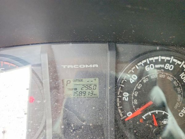 2017 TOYOTA TACOMA SR/SR5