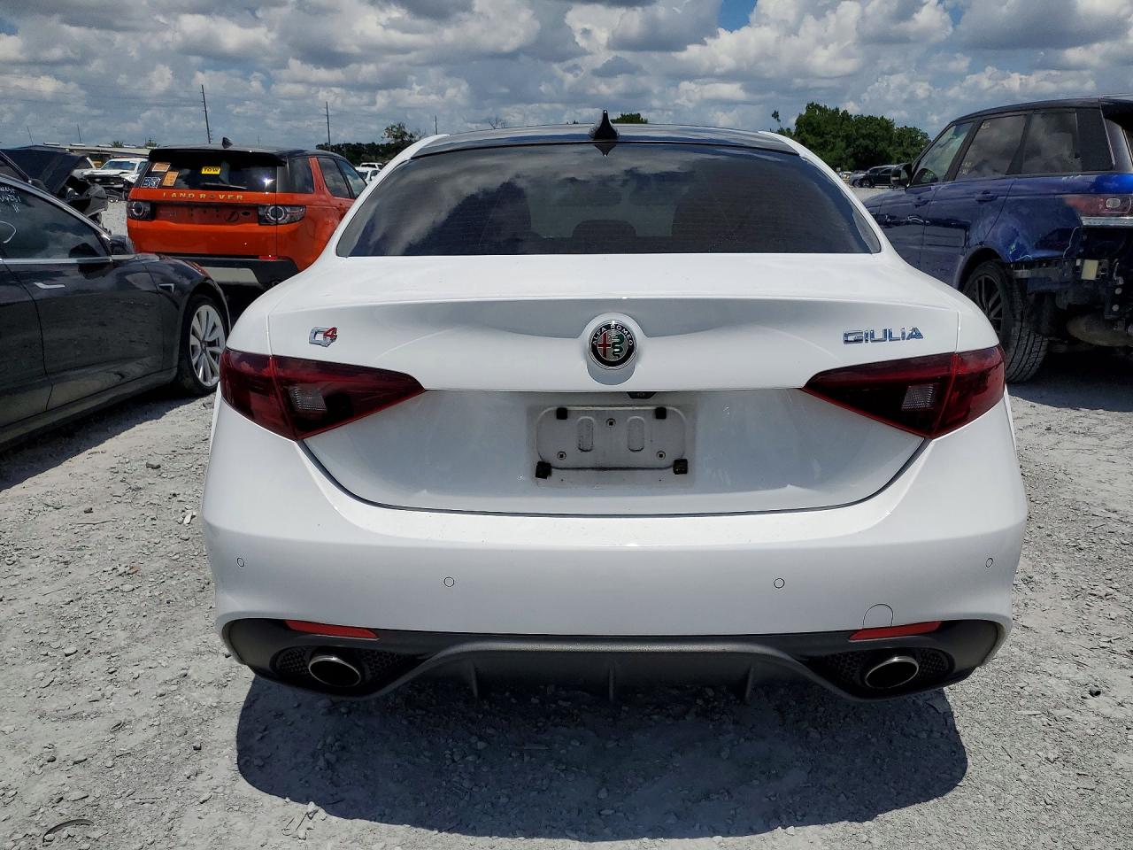 2017 ALFA ROMEO GIULIA AWD