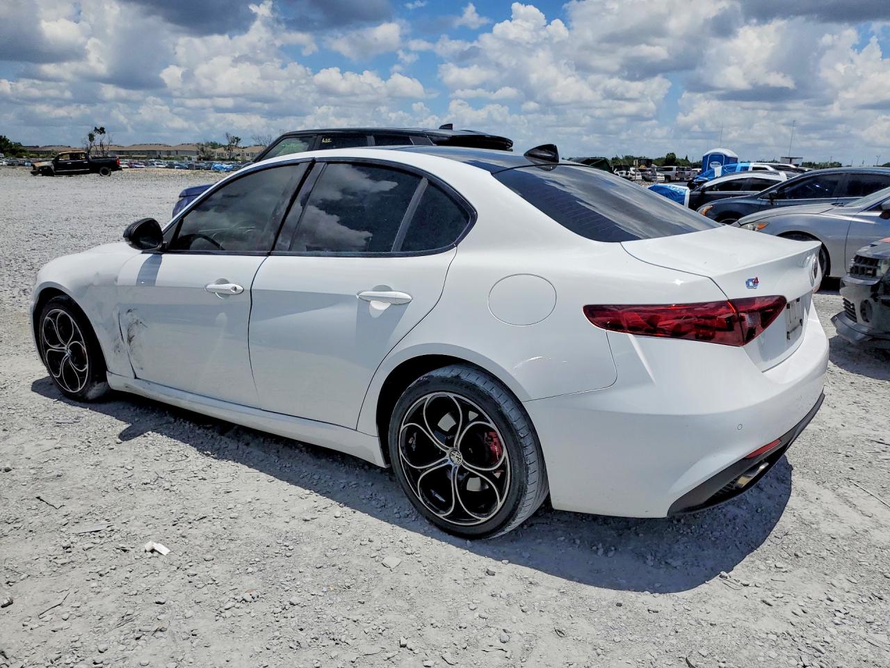 2017 ALFA ROMEO GIULIA AWD