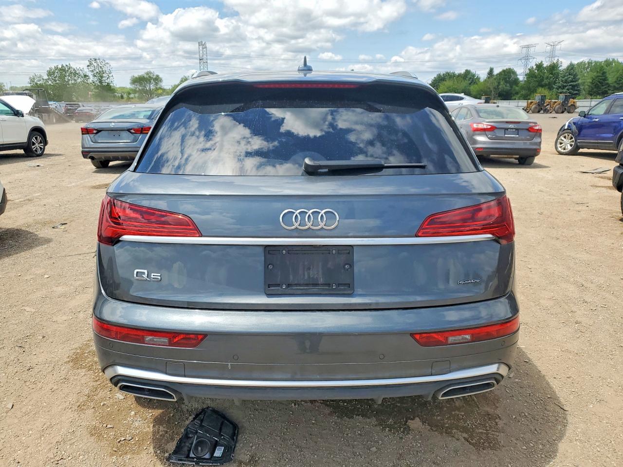 2024 AUDI Q5 S Line quattro Premium