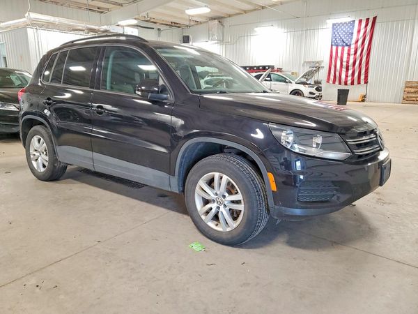 2017 VOLKSWAGEN TIGUAN