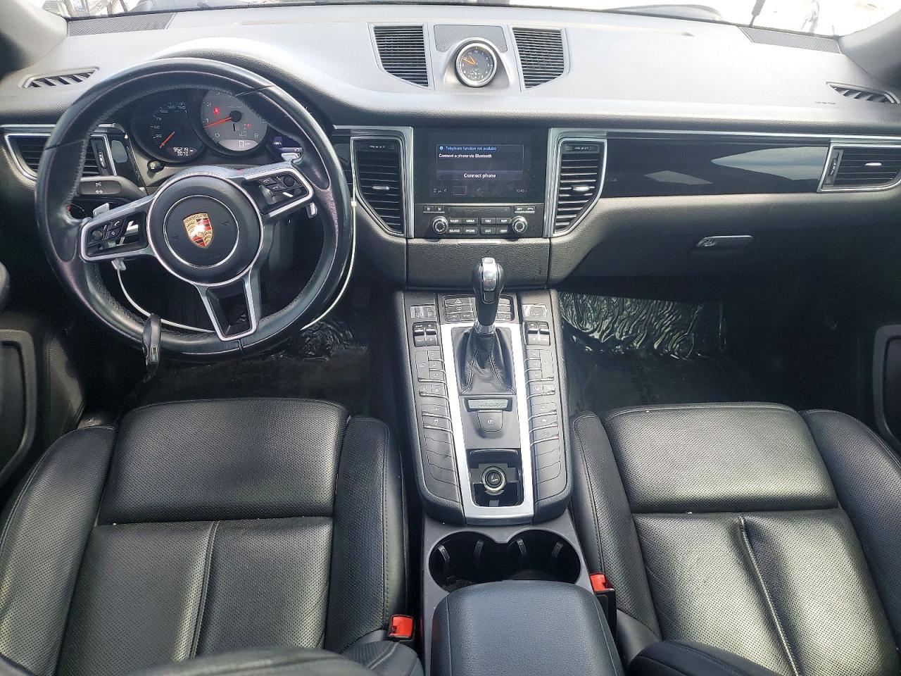 2017 PORSCHE MACAN