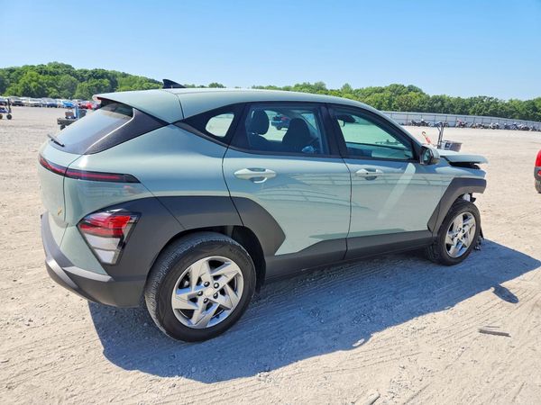 2024 HYUNDAI KONA SE