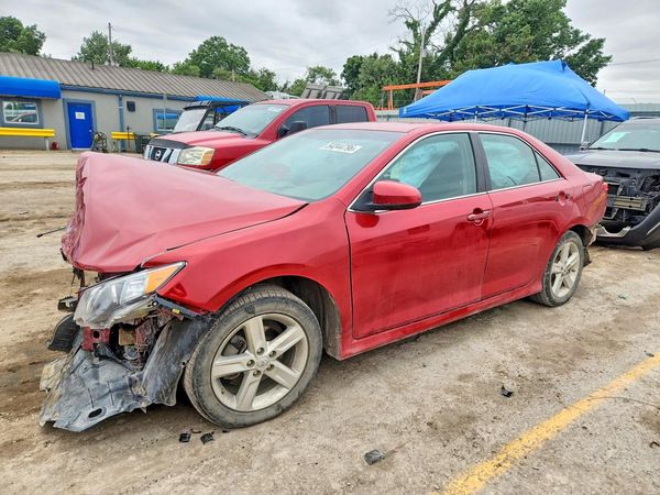 2013 TOYOTA CAMRY