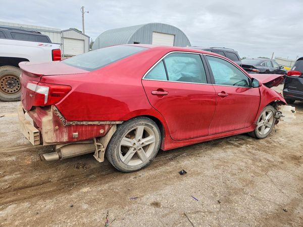 2013 TOYOTA CAMRY