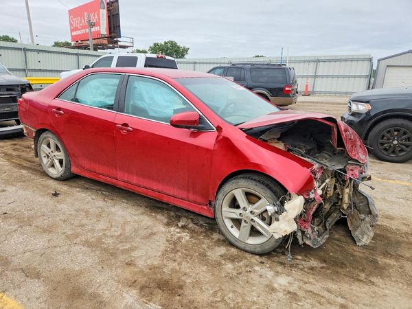 2013 TOYOTA CAMRY