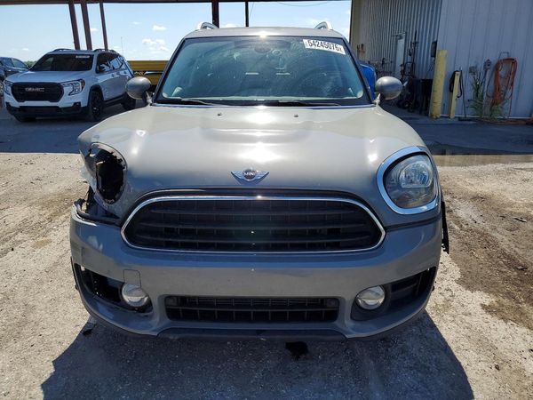 2018 MINI COOPER