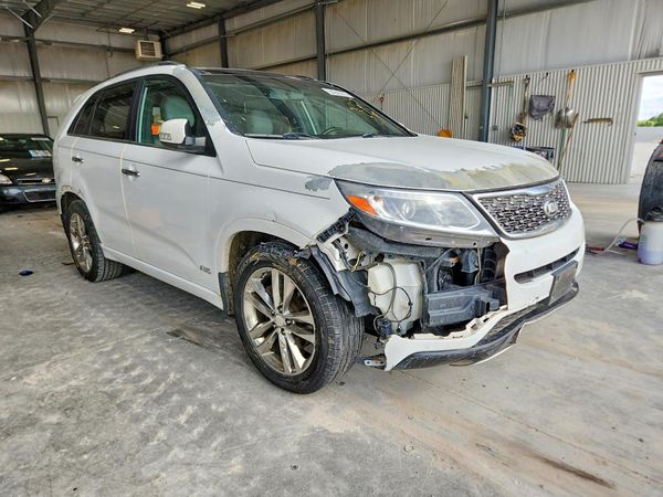 2014 KIA SORENTO