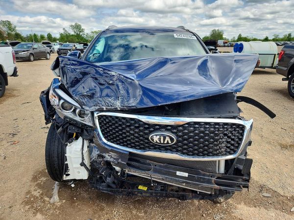 2017 KIA SORENTO L, LX