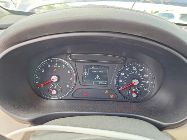 2017 KIA SORENTO L, LX