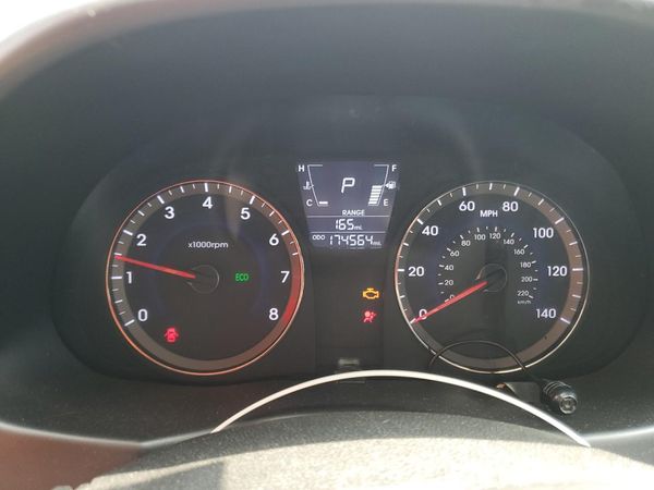 2014 HYUNDAI ACCENT