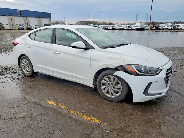 2017 HYUNDAI ELANTRA SE Base — Passenger 3/4
