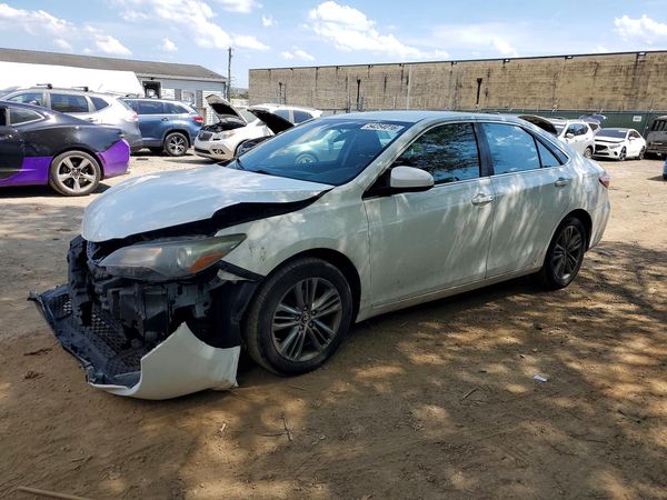 2017 TOYOTA CAMRY