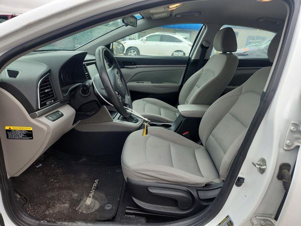 2017 HYUNDAI ELANTRA