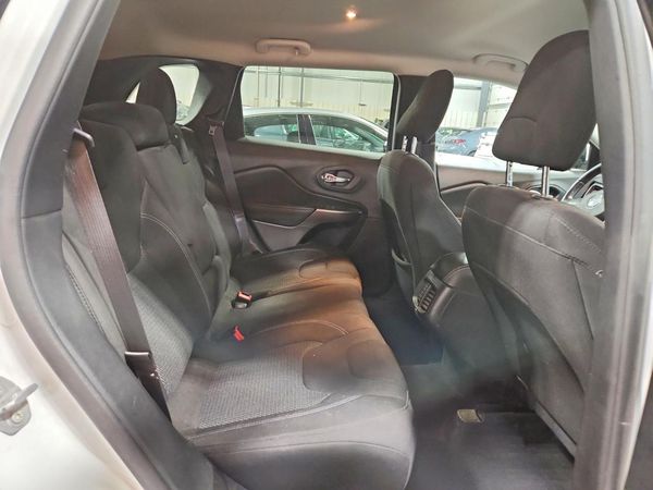 2020 JEEP CHEROKEE LATITUDE 4X4