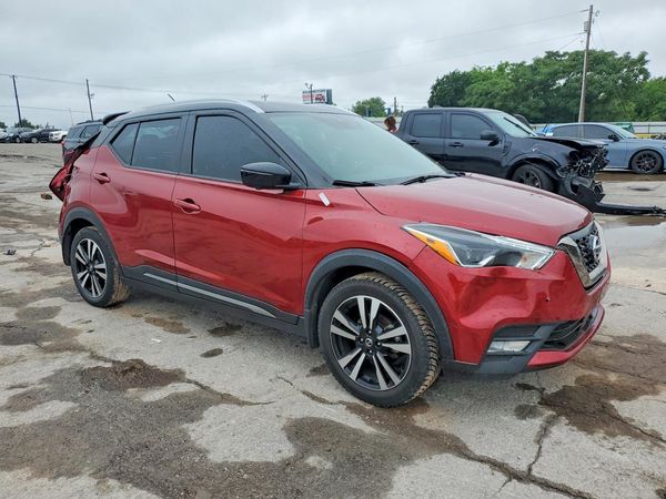 2020 NISSAN KICKS
