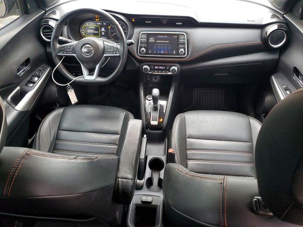 2020 NISSAN KICKS