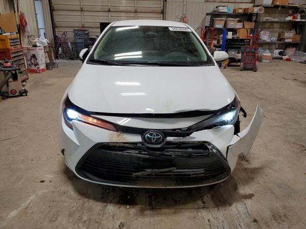 2026 TOYOTA COROLLA