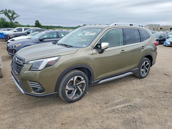 2022 SUBARU FORESTER
