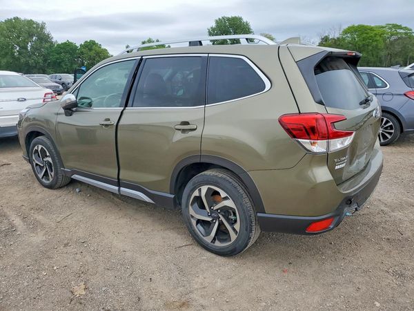 2022 SUBARU FORESTER
