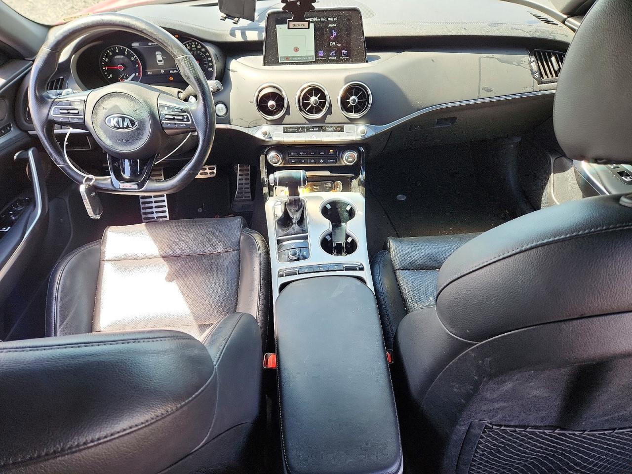 2018 KIA STINGER GT1