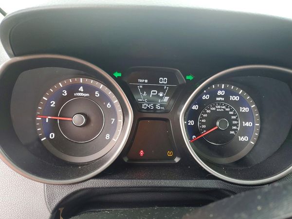 2014 HYUNDAI ELANTRA GLS(Middle)