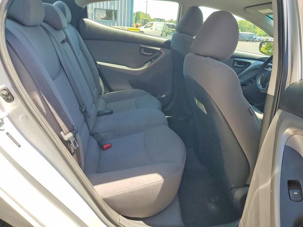 2014 HYUNDAI ELANTRA GLS(Middle)