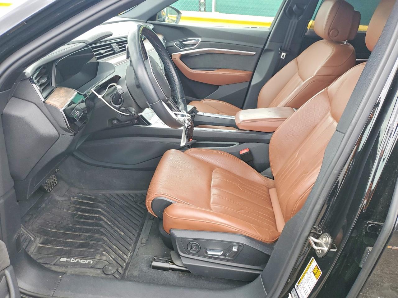 2019 AUDI E-TRON e-tron quattro Prestige