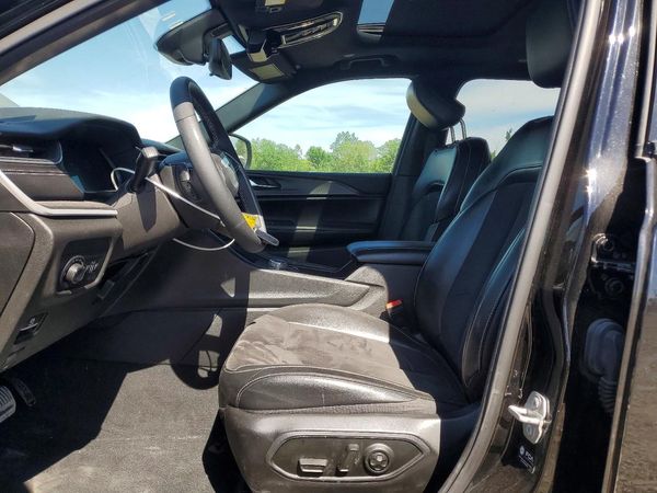 2024 JEEP GRAND CHEROKEE L LAREDO 4X4