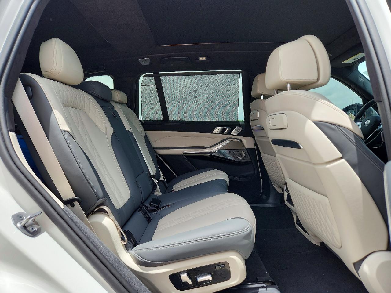 2026 BMW X7 Alpina XB7