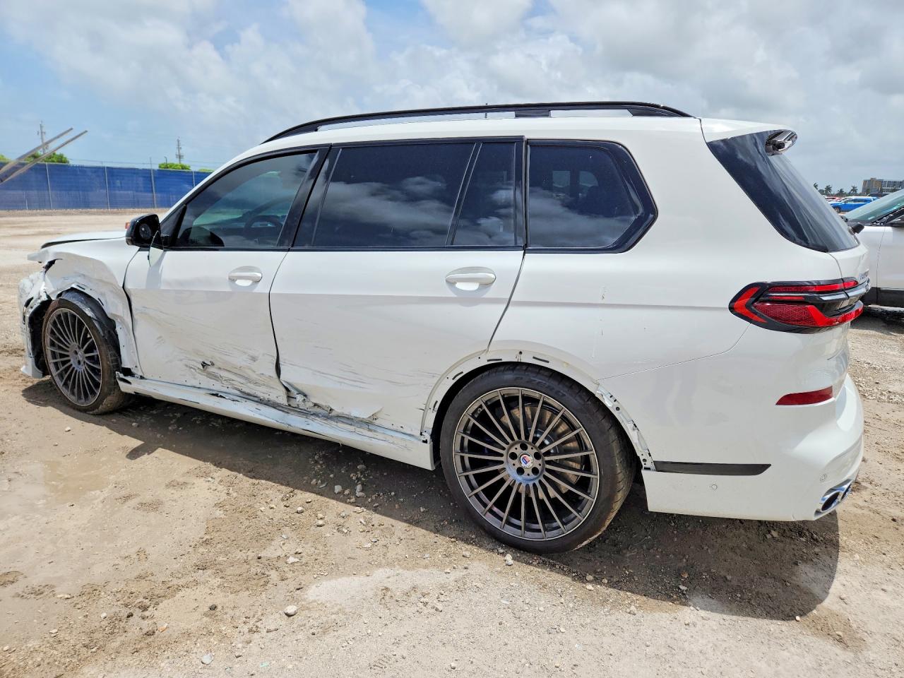 2026 BMW X7 Alpina XB7
