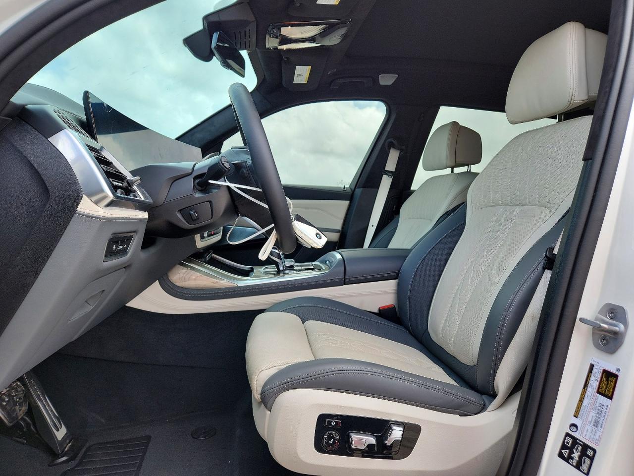 2026 BMW X7 Alpina XB7