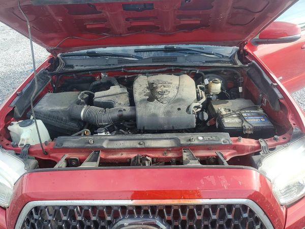 2018 TOYOTA TACOMA