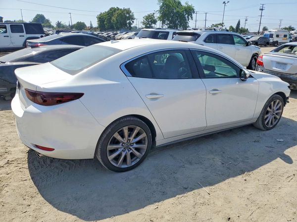 2019 MAZDA 3