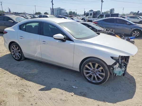 2019 MAZDA 3