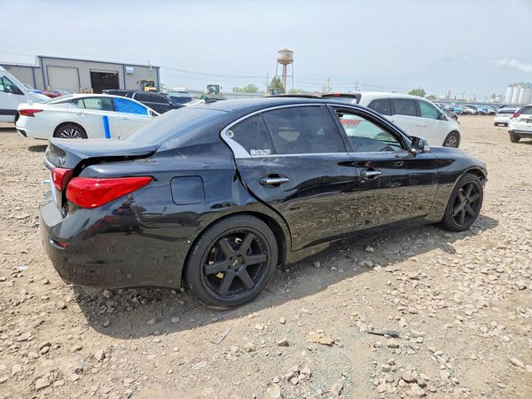 2017 INFINITI Q50