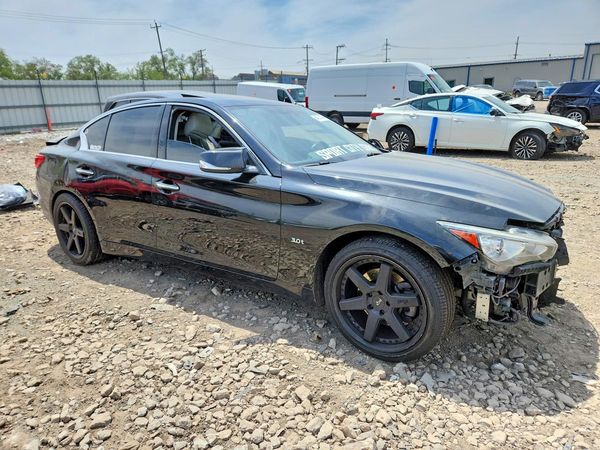 2017 INFINITI Q50