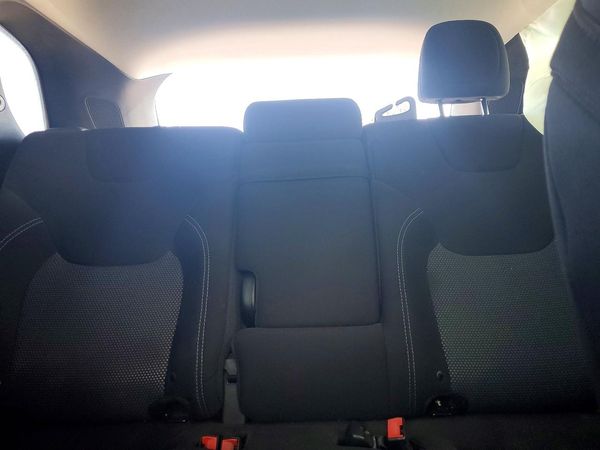 2019 JEEP CHEROKEE LATITUDE FWD